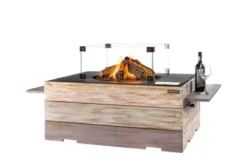 Nice&Nasty Sidebord Til Gasspeis - Lys Teak -Dovre Peis Butikk Wooden Side Table Teakwood with 2 powder coated rubber supports med drinks