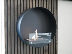 Delaware Svart - Rund Vegghengt Biopeis -Dovre Peis Butikk black round wall mounted fireplace