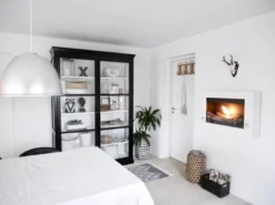 Nebraska Hvit - Firkantet Vegghengt Biopeis 8 Nebraska Hvit - Firkantet Vegghengt Biopeis -Dovre Peis Butikk lille hvid vaeghaengt biopejs